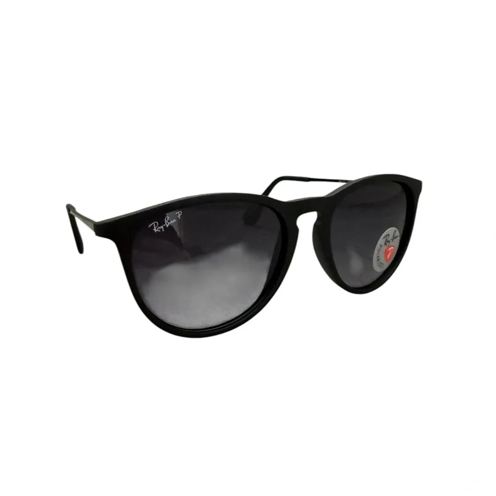 NIB Authentic Ray-Ban Erika Polarized Black Sunglasses with Gray Lens